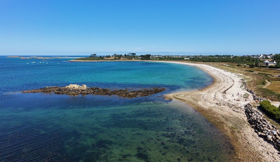 Plage de Bruennou Finistère nord Landéda - Location Ty Bernhel avec deux gîtes pour 4 personnes : Stagadon et Fort Cézon